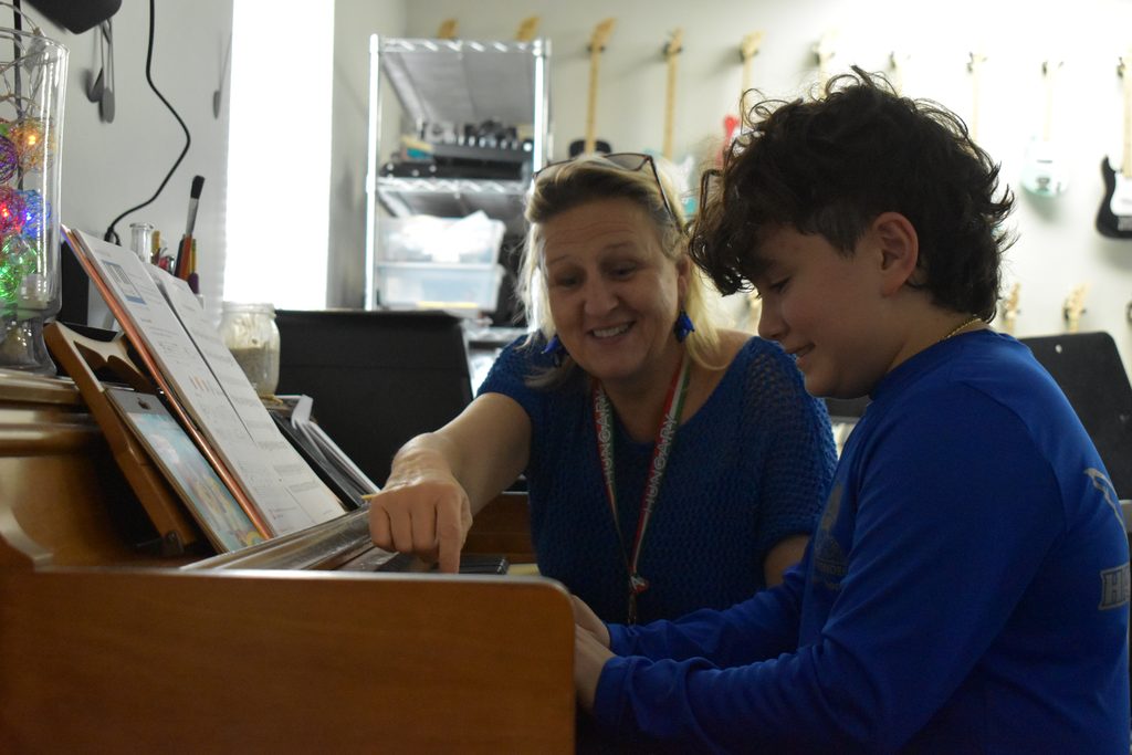 ZM_PIANO_MS.VIKTORIA_MIDDLE_MONTESSORI
